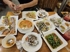 -两兄弟Song Pee Nong(2号店)