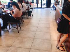 -星巴克(深圳龙华和平里店)