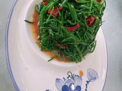 -三江源美食城