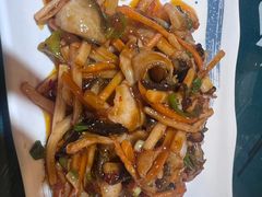 -南京金牛湖巨碗鱼头