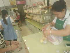-七彩云蛋糕店(滨江二路店)