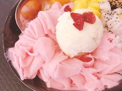 草莓雪花冰-鲜芋仙(高新万达广场店)