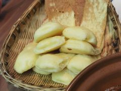 锅边馍馍-有红鸡毛店·川菜(建设路店)