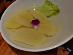 -野山舂·贵州现舂酸汤火锅(鸿通城店)