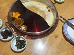 -礼舍·和牛火锅·烤肉·料理餐厅(华茂店)