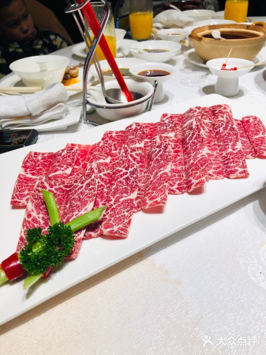 行家海鲜火锅酒家(静安寺店)手切招牌拼盘图片