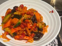 -草家酱蟹炭火烤肉店(珲春南路二店)