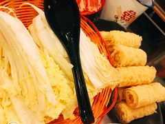 -鲜入围煮花胶鸡海鲜火锅