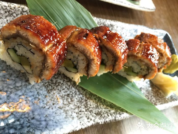 梅屋日本料理鳗鱼加州卷图片