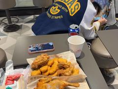 -肯德基(叠彩店)