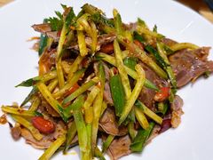 -关东小磨东北菜(上海长风大悦城店)