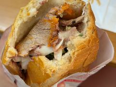 -Bánh Mì Huynh Hoa