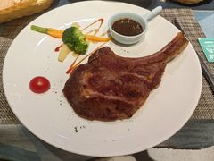 -又见马甲M8融合西餐厅(体育中心店)