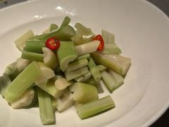 -左庭右院鲜牛肉火锅黑金店(陆家嘴中心店)