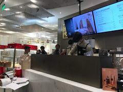 -奈雪的茶(市百一店)