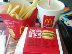 android_upload_pic-麦当劳(长江西路得来速店)