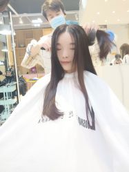 -洛施奇烫发染发沙龙