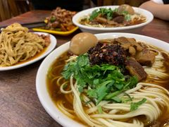 特色卤蛋大肉面-盛京人人鸡味抻面(珠江桥店)