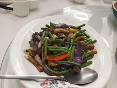 紫苏豆角炒茄瓜-君海悦酒楼