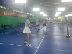 -满江春羽毛球馆