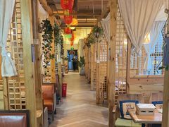 -六福酒馆(秦隆步行街店)