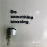 适合两个人坐下来安静聊天，因为被甜点外表迷住
