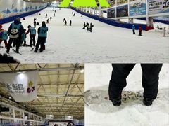 -乔波室内滑雪场