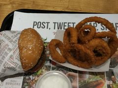 -The Habit Burger Grill 哈比特汉堡(爱琴海店)