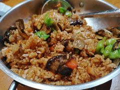 -老滇山寨•云南特色菜•地方菜•民族风情歌舞表演(金碧店)