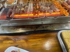 -哈尔滨小酒馆·鲜肉现穿自助烧烤(康新花园店)