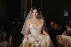 -予白婚纱礼服馆