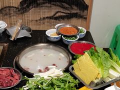 -山地居烤全羊·柴火鸡(大坪-半山公馆店)