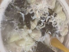 -小许三鲜砂锅馄饨店(家多乐烟酒店)
