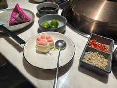 -喃喃椰·糟粕醋·椰子鸡火锅(七堡花园店)
