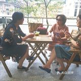心仪已久，在苏州河边午餐，餐后散步時眺望咖啡馆二楼