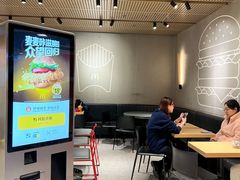 -麦当劳(中山公园龙之梦店)