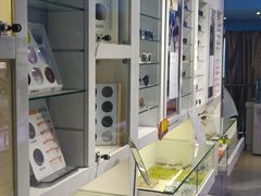 -提一眼镜·蔡司·依视路(小寨店)