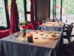 -弦月窗LUNETTE BY AMANDA(复兴路店)