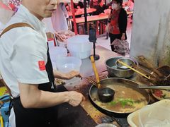 -哈海英麻辣烫(中华西路步行街店)