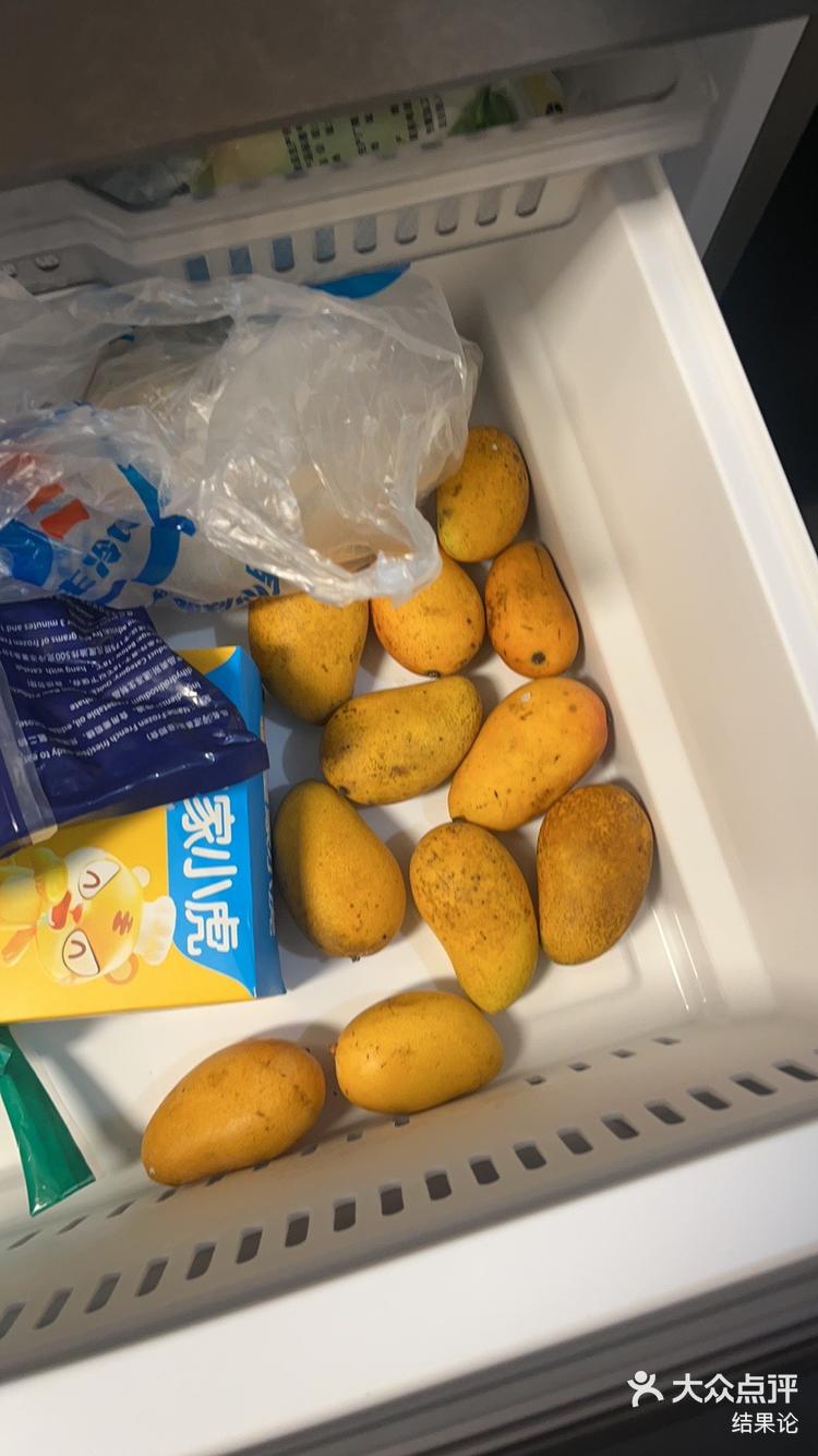 吃不完的芒果就放在冰箱冷冻起来