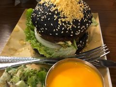 网红瀑布牛肉菠萝包-肥韬茶餐厅(南山mini店)