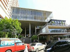 -ROAST coffee & eatery