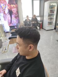 -藤野造型烫发染发