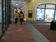 -枫叶小镇奥特莱斯