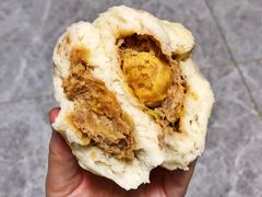 咸蛋黄超人包-老陶包子铺(南大西南村店)