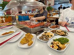 -哈尔滨小酒馆·鲜肉现穿自助烧烤(康新花园店)