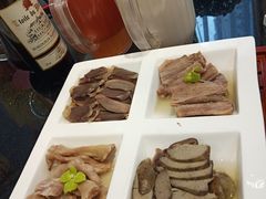 -香山湖家家宴(中山陵店)