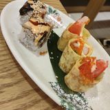 以和牛畅吃为特色，牛肩肉、牛上脑肉质鲜嫩多汁、纹路清晰