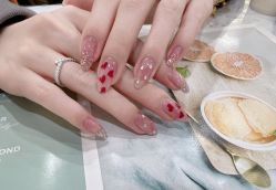 -UMl Nail 尤米美甲美睫半永久