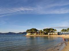 -Sunset Bar(丹绒亚路香格里拉店)
